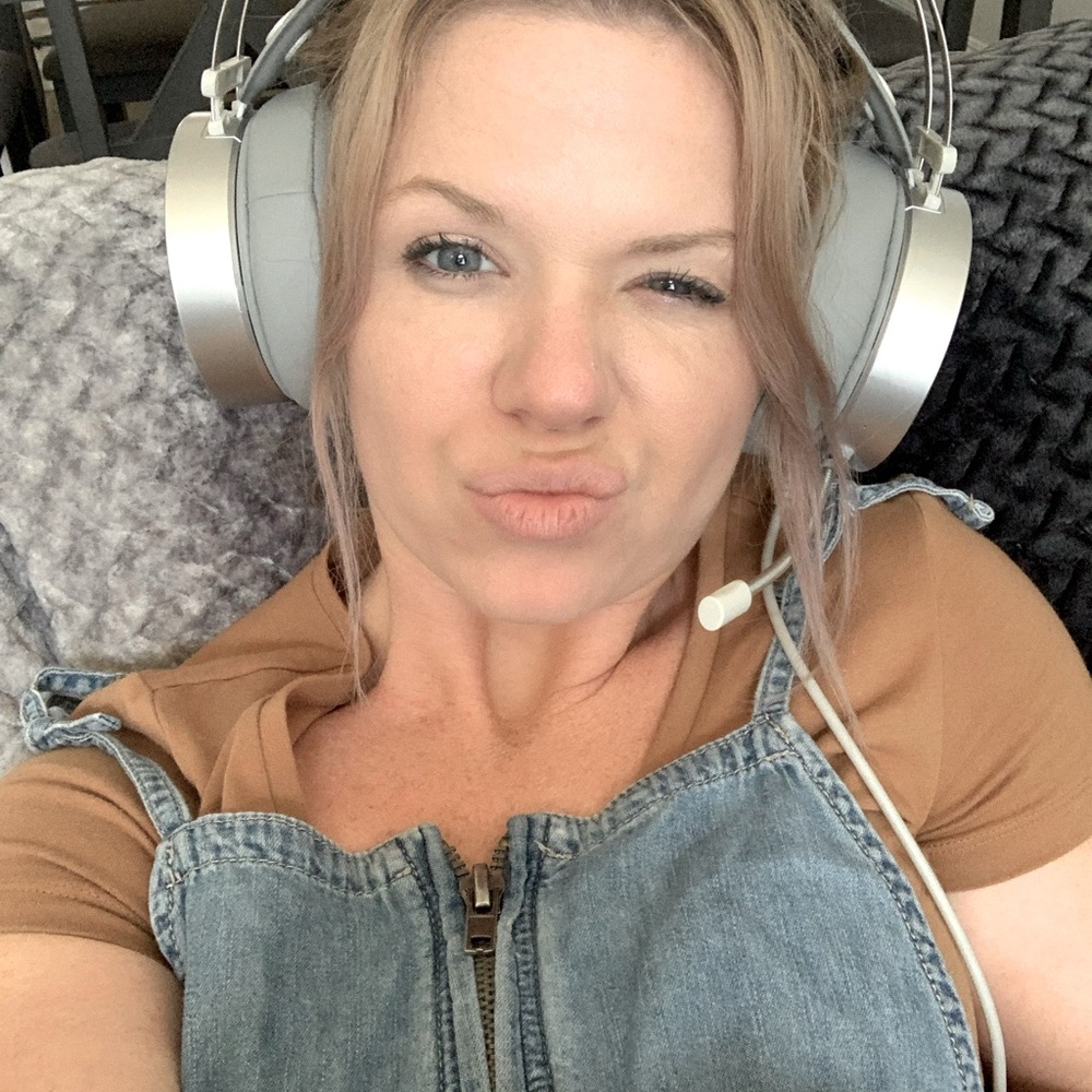 Meet your Posher, Meagan